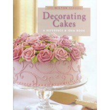 Decorating cakes